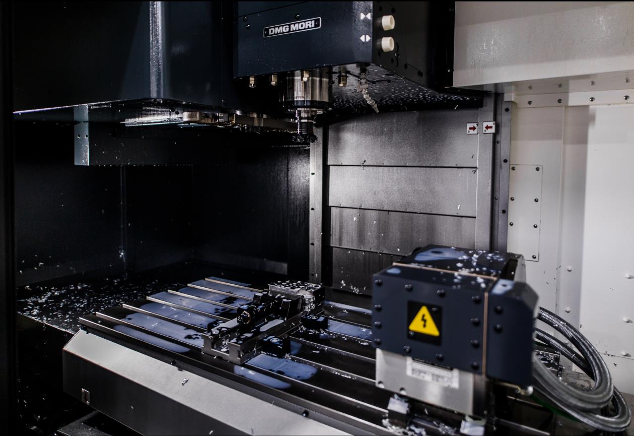 obróbka metali i tworzyw sztucznych